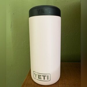 YETI White Travel Mug with Black Cap